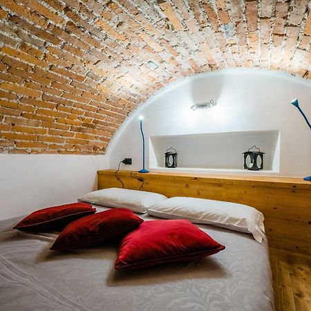 Feel - Sweet Old Town Apartment Bergamo Luaran gambar