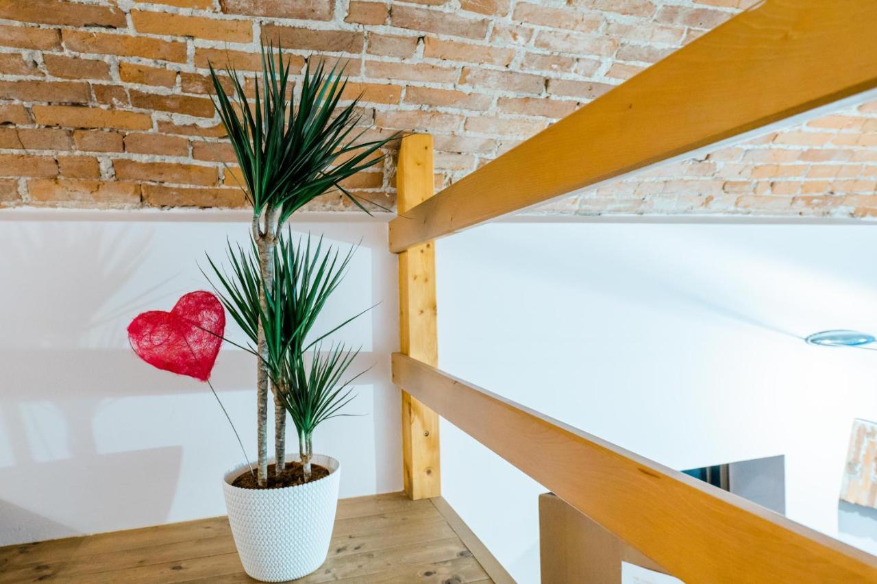 Feel - Sweet Old Town Apartment Bergamo Luaran gambar