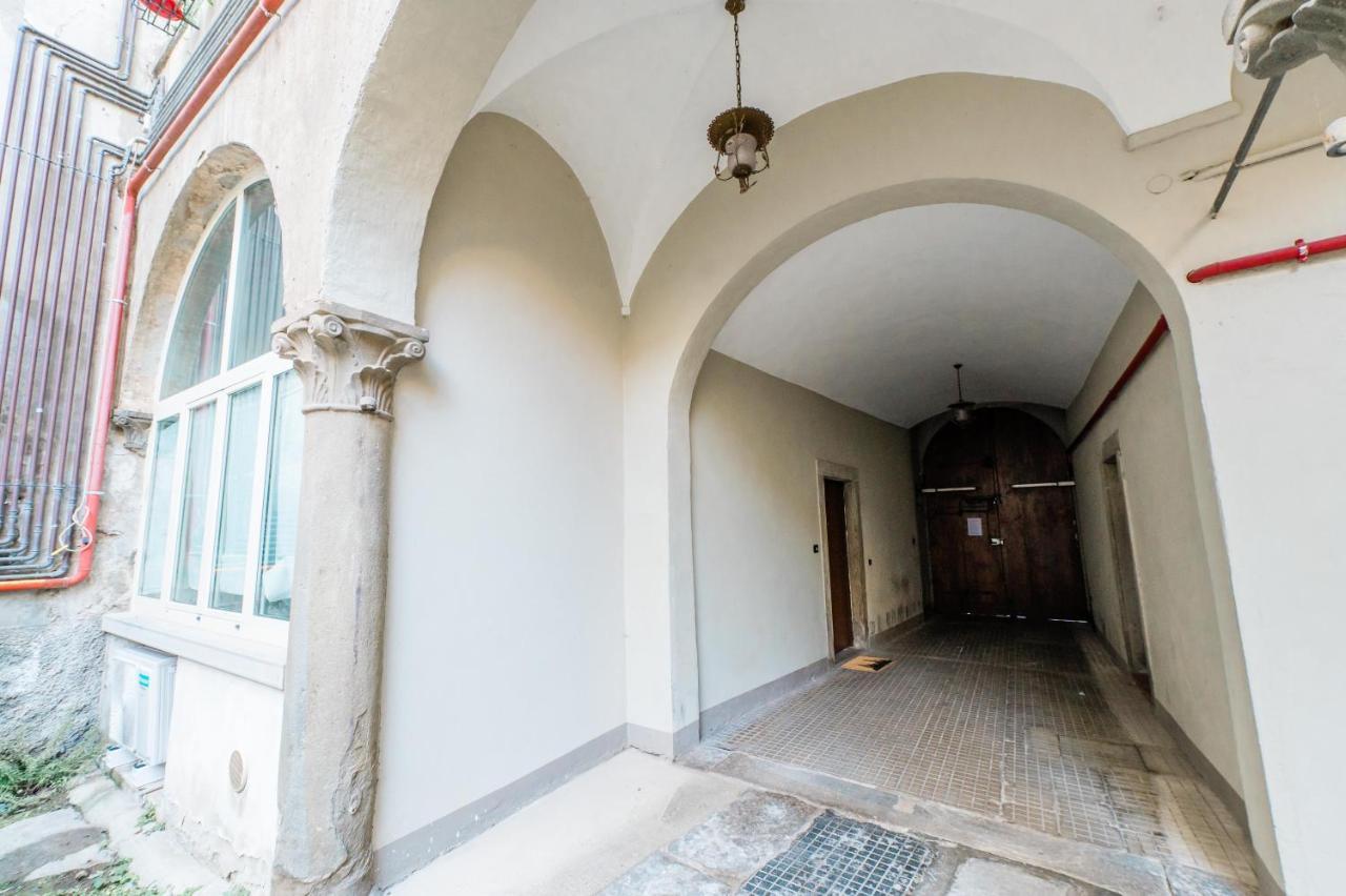 Feel - Sweet Old Town Apartment Bergamo Luaran gambar